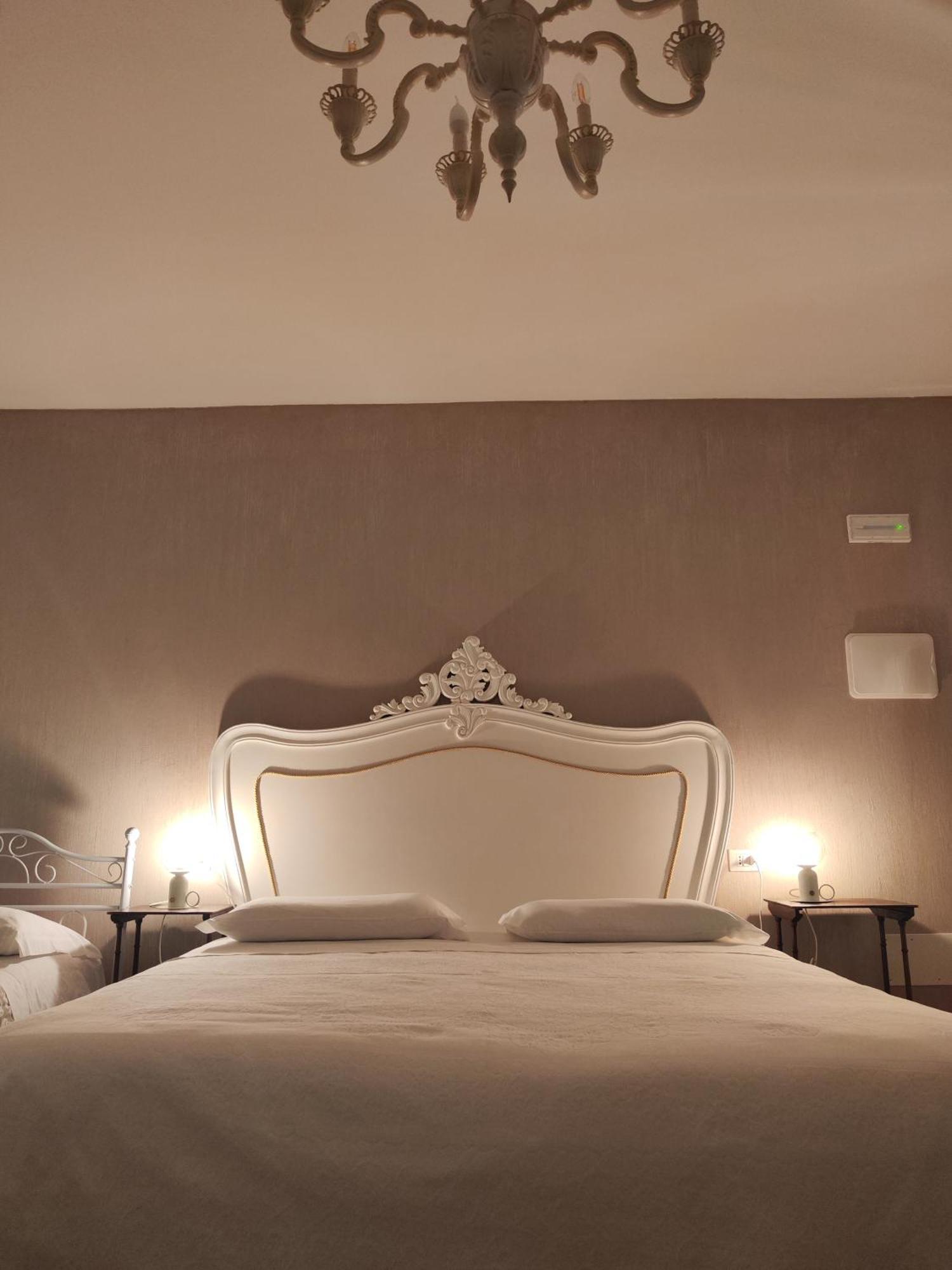 Garda Relais Antica Romelia Bed & Breakfast Montichiari Ngoại thất bức ảnh