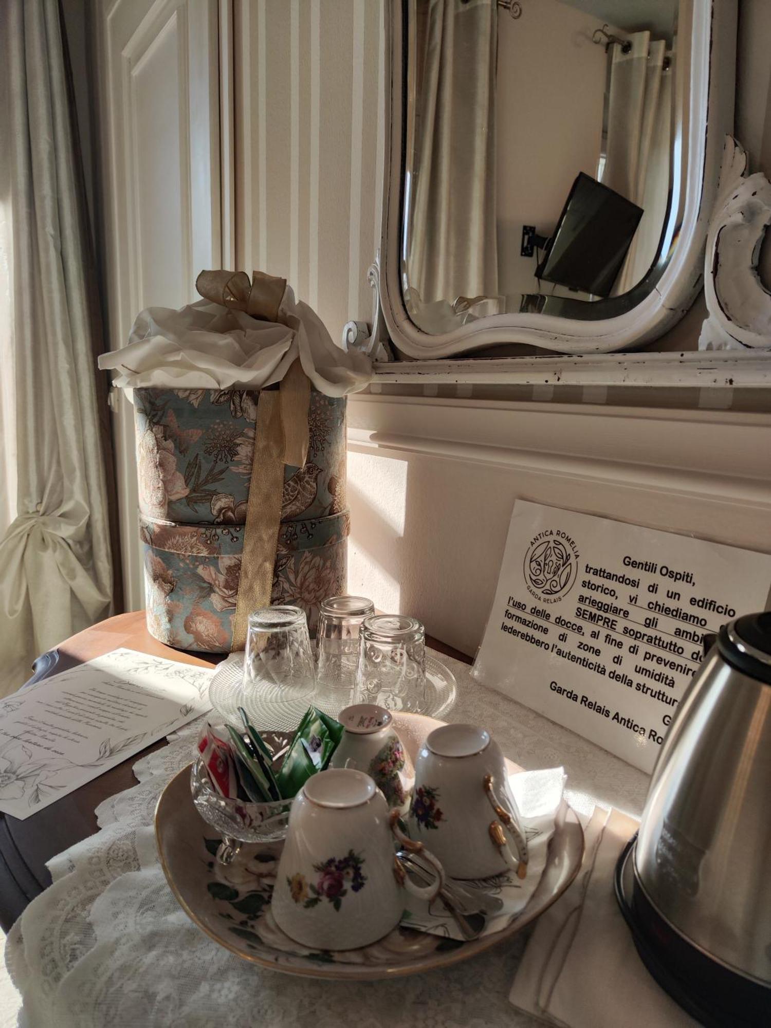 Garda Relais Antica Romelia Bed & Breakfast Montichiari Ngoại thất bức ảnh